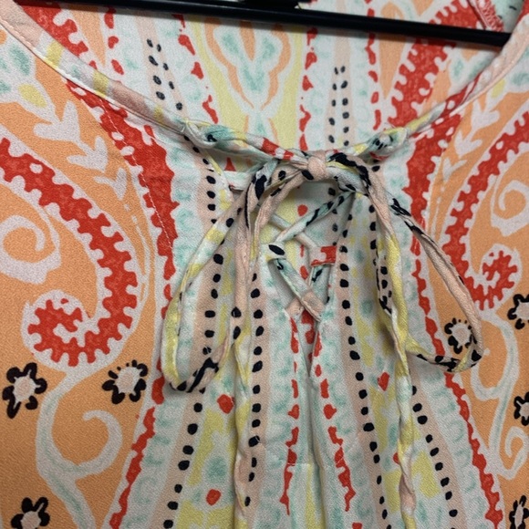 New directions blouse - Picture 3 of 8